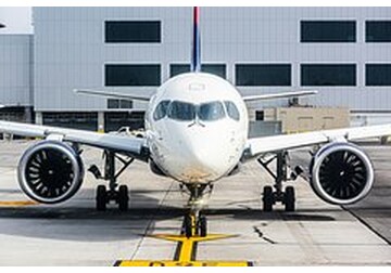 Китай собрался купить сотни самолетов у главного конкурента Boeing