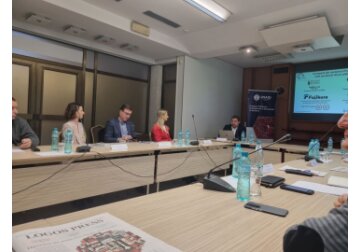 Moldova ar trebui să-și studieze potențialul investițional din perspectiva participării la reconstrucția Ucrainei 