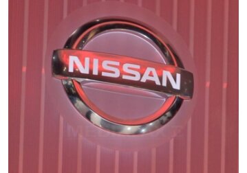 Nissan va investi 1,4 miliarde de dolari pentru a construi două noi modele de maşini electrice în UK