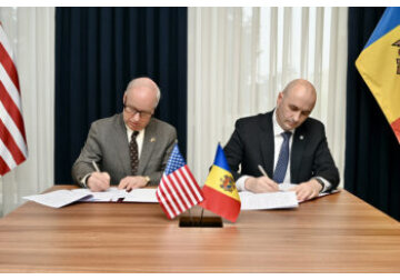 Moldova and the United States signed a Memorandum of Understanding on the sale of the site of the former Republican Stadium in Chisinau, where a new US embassy and a new public park will be built.