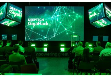 DeepTech GigaHack 2025 a început!  300+ inovatori, 8 provocări și idei care pot schimba lumea