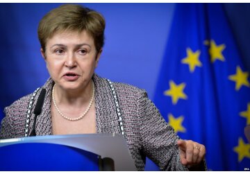 Şeful FMI trage un semnal de alarmă: Lumea trebuie să accelereze procesul de reducere al datoriilor. Există riscul apariţiei unei „spirale descendente” care va afecta toate economiile