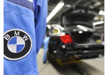 BMW va începe construcţia primelor clădiri ale uzinei sale din Ungaria în 2022