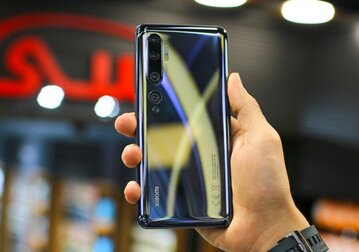 Firmă producătoare de smartphone-uri care depăşeşte Apple în ceea ce priveşte livrările globale