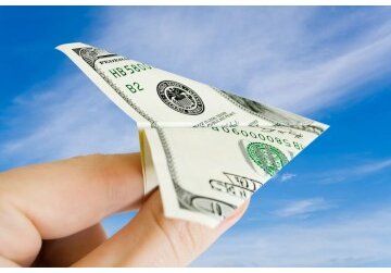 The total volume of remittances to Moldova from abroad in favor of individuals through banks in Q2 2023 amounted to $463.62 million, down by 3.9% compared to the same period of 2022.  