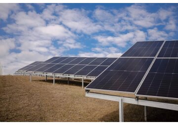 Moldova va avea 2 noi parcuri solare cu o capacitate instalată de 50 MW și, respectiv, 40 MW