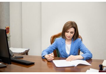 The income of Maia Sandu as President of Moldova in 2022 amounted to 321.6 thousand lei.