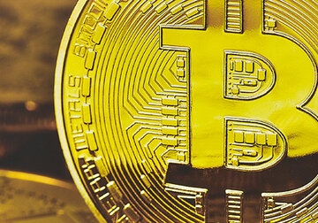 Китай присмотрелся к биткоину и признал его