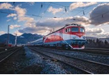România și Bulgaria îți oferă ocazia să mergi cu unul dintre cele mai „lente” trenuri internaționale din 2024, cu viteză de la anii 1900: 10 ore cu viteză medie de 26 km/h + Vagoanele bulgărești sunt peste cele ale CFR