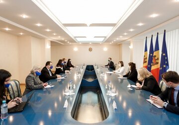 Moldova ar putea primi a doua tranșă de asistență macrofinanciară din partea Uniunii Europene la jumătatea lunii septembrie a acestui an, - Comisia Europeană. 