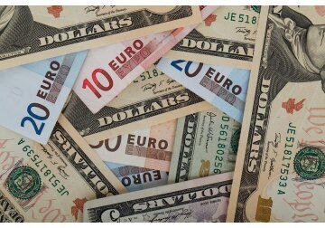 Volumul remiterilor bancare din străinătate în favoarea persoanelor fizice din Moldova a constituit 951,79 milioane de dolari, în ianuarie – iulie curent, în scădere cu 20,03 milioane de dolari (-2,06%), comparativ cu aceeași perioadă a anului 2023
