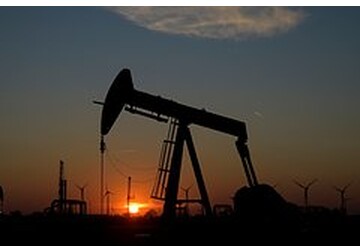 В ОПЕК+ собрались дополнительно нарастить добычу нефти