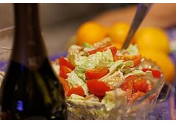 Врач раскрыла самую вредную комбинацию блюд за новогодним столом