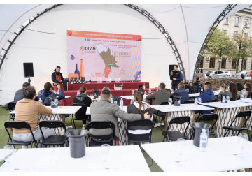 Vinul Moldovei studiat la Școala Vinului. Ziua Națională a Vinului 2025 promovează cultura vinului și experiențe interactive de studiu