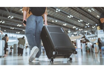 Ce culori de bagaje ar trebui să eviți atunci când călătorești. Sfaturi pentru a evita furturile în vacanță