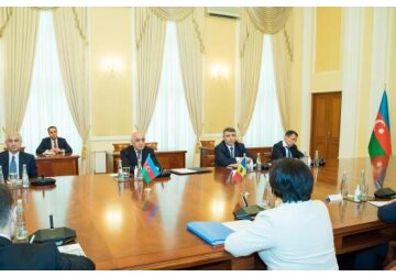 Молдова обсуждает с Азербайджаном поставки более дешевого газа, нефтепродуктов, удобрений, запуск совместных проектов в энергетике и прямого авиарейса Кишинев-Баку.
