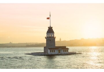 „Turnul Fecioarei” de la Istanbul îşi redeschide porţile. Turiştii pot descopri legendele muzeului-monument 
